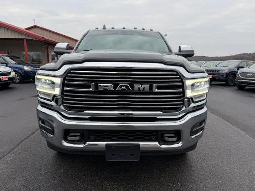 2022 RAM 2500 Laramie Crew Cab 4x4 6'4' Box