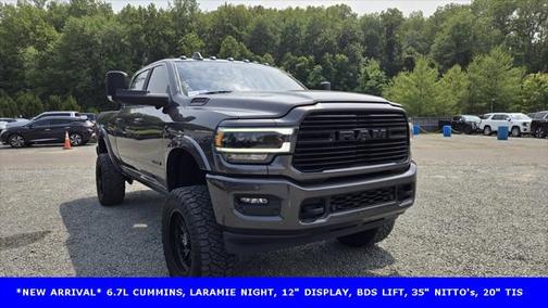 2022 RAM 2500 Laramie Crew Cab 4x4 6'4' Box