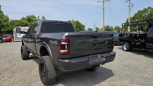2022 RAM 2500 Laramie Crew Cab 4x4 6'4' Box