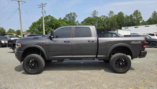 2022 RAM 2500 Laramie Crew Cab 4x4 6'4' Box