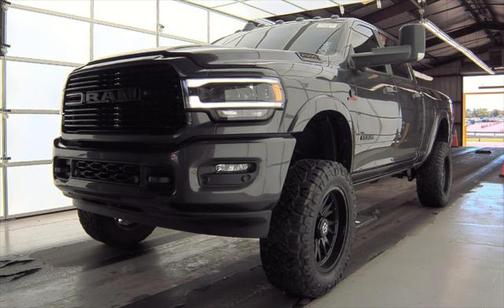 2022 RAM 2500 Laramie Crew Cab 4x4 6'4' Box