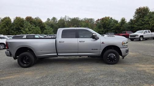 2024 RAM 3500 Laramie Crew Cab 4x4 8' Box