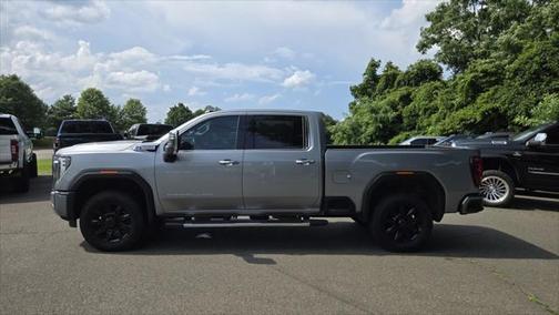 2024 GMC Sierra 2500 Denali