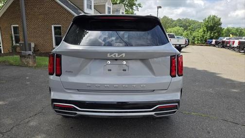 2022 Kia Sorento SX