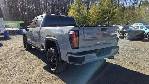 2024 GMC Sierra 2500 AT4