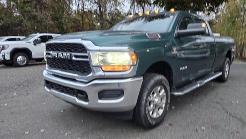 2022 RAM 2500 Tradesman Crew Cab 4x4 8' Box