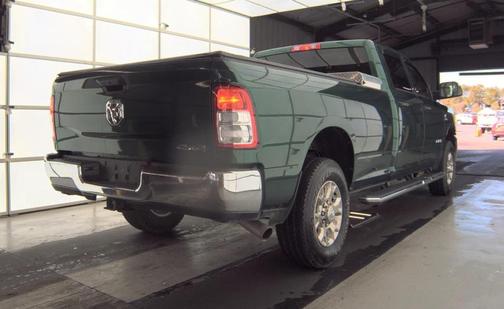 2022 RAM 2500 Tradesman Crew Cab 4x4 8' Box