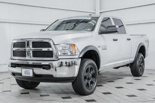 2018 RAM 2500 Tradesman Crew Cab 4x4 6'4' Box