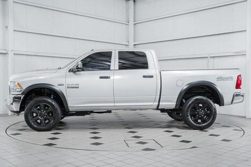 2018 RAM 2500 Tradesman Crew Cab 4x4 6'4' Box