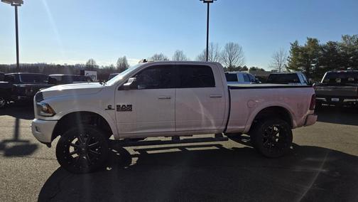 2017 RAM 2500 Laramie Crew Cab 4x4 6'4' Box