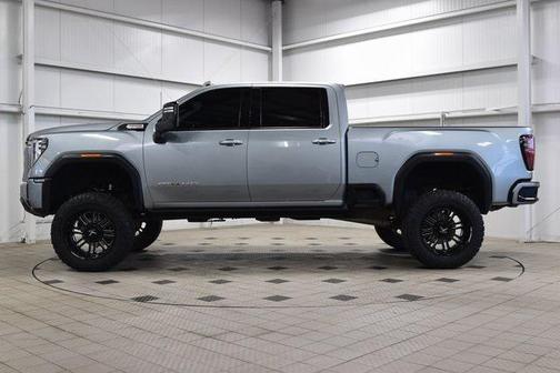 2024 GMC Sierra 2500 AT4