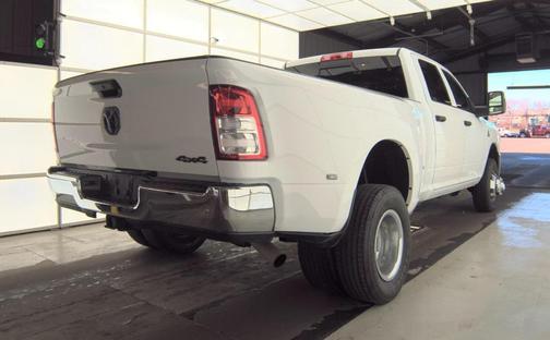 2023 RAM 3500 Tradesman Crew Cab 4x4 8' Box