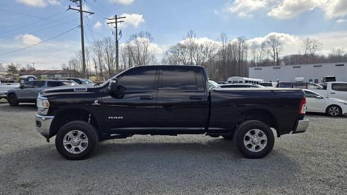 2023 RAM 2500 Big Horn Crew Cab 4x4 6'4' Box