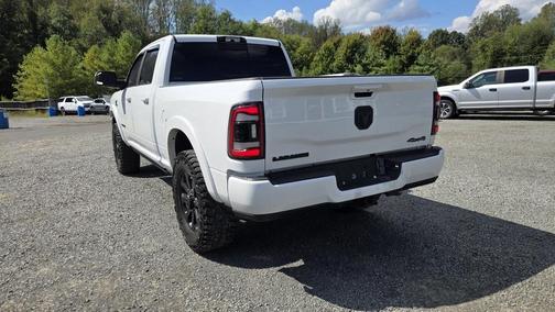 2022 RAM 2500 Laramie Crew Cab 4x4 6'4' Box