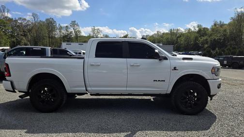 2022 RAM 2500 Laramie Crew Cab 4x4 6'4' Box