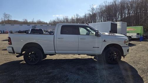 2024 RAM 2500 Laramie Crew Cab 4x4 6'4' Box