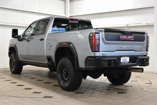 2024 GMC Sierra 2500 AT4X