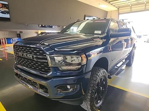 2022 RAM 2500 Big Horn Crew Cab 4x4 6'4' Box