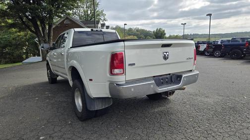 2018 RAM 3500 Laramie Crew Cab 4x4 8' Box