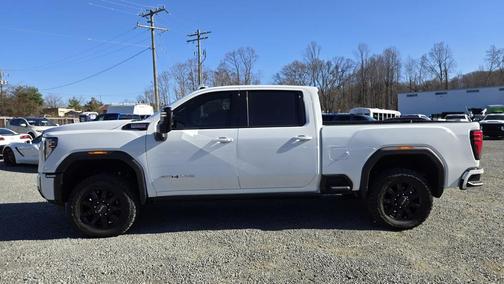 2024 GMC Sierra 2500 AT4