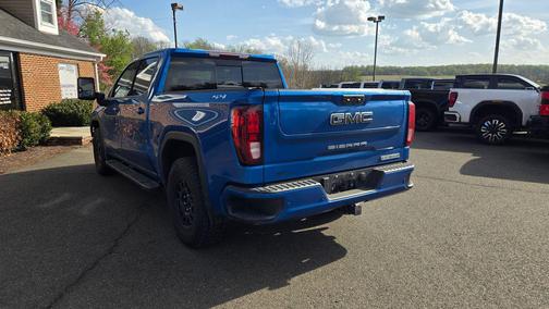 Dynamic Blue Metallic 2022 GMC Sierra 1500 Elevation