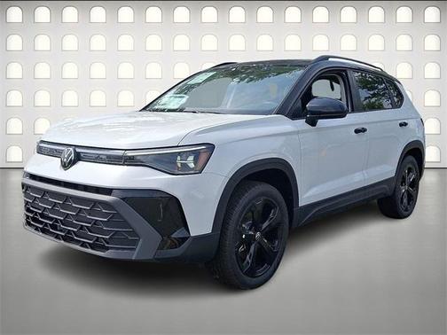 2025 Volkswagen Taos 1.5T SE Black