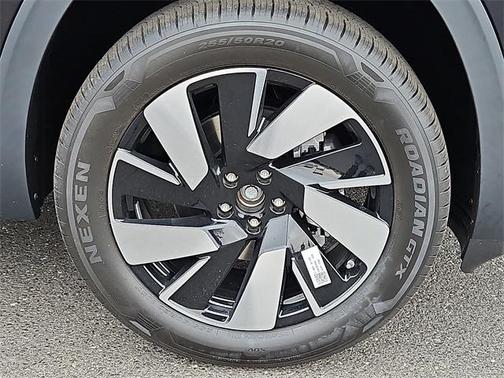 2025 Volkswagen Atlas Cross Sport 2.0T SEL