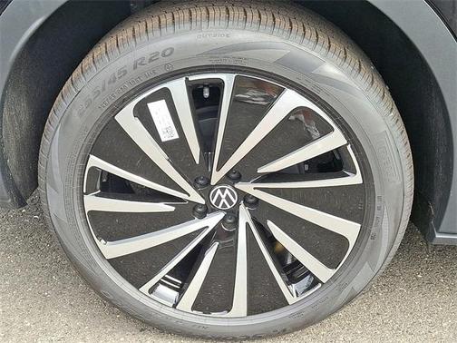 2025 Volkswagen ID.4 Pro