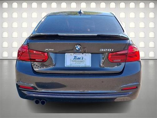 2016 BMW 328 i xDrive SULEV