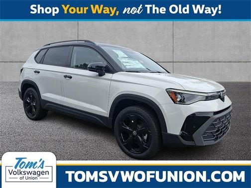 2025 Volkswagen Taos 1.5T SE Black
