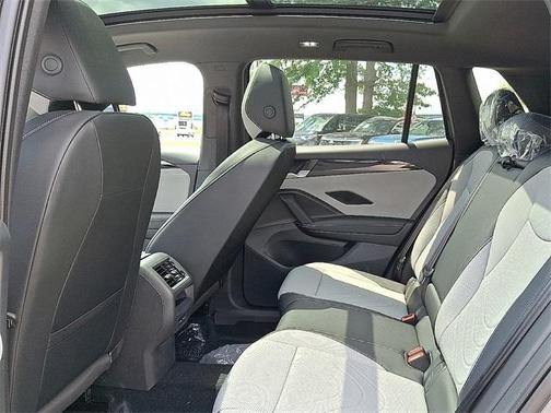 2025 Volkswagen Tiguan 2.0T SE R-Line Black