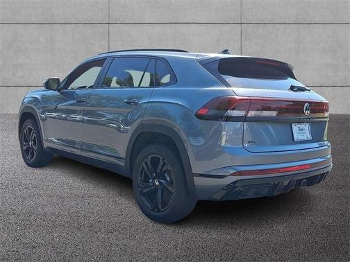 2025 Volkswagen Atlas Cross Sport 2.0T SEL R-Line Black