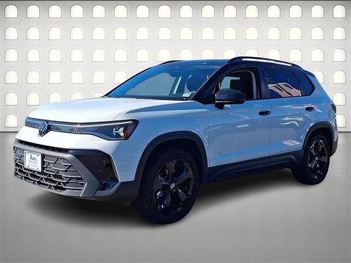 2025 Volkswagen Taos 1.5T SE Black