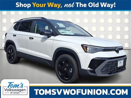 2025 Volkswagen Taos 1.5T SE Black