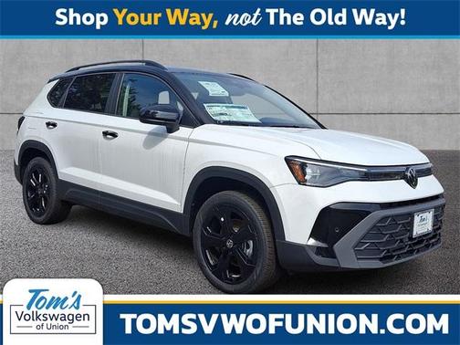 2025 Volkswagen Taos 1.5T SE Black
