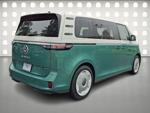 Mahi Green Metallic - Candy White 2025 Volkswagen ID. Buzz 1st Edition