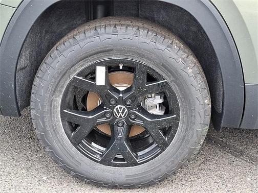 2025 Volkswagen Atlas 2.0T Peak Edition