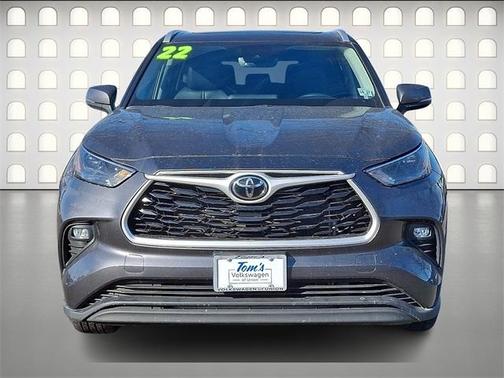 2022 Toyota Highlander XLE