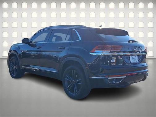 2022 Volkswagen Atlas Cross Sport 2.0T SEL R-Line