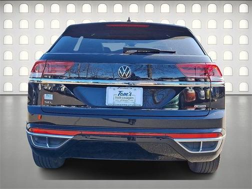 2022 Volkswagen Atlas Cross Sport 2.0T SEL R-Line