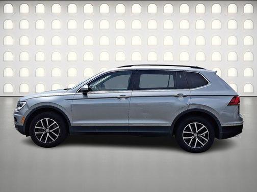 Pyrite Silver Metallic 2021 Volkswagen Tiguan 2.0T SE