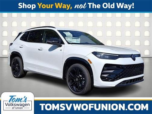 2025 Volkswagen Tiguan 2.0T SE R-Line Black