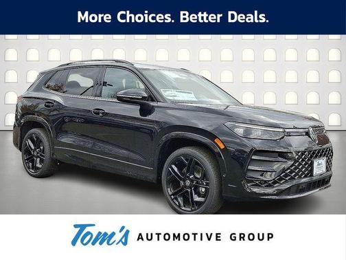 Deep Black Pearl Effect 2026 Volkswagen Tiguan 2.0T SE R-Line Black