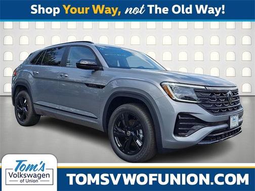 2025 Volkswagen Atlas Cross Sport 2.0T SEL R-Line Black