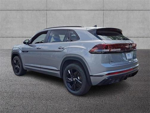 2025 Volkswagen Atlas Cross Sport 2.0T SEL R-Line Black