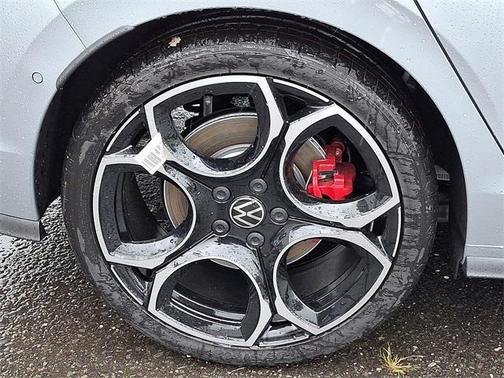 2025 Volkswagen Golf GTI 2.0T Autobahn