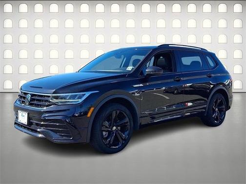 2024 Volkswagen Tiguan 2.0T SE R-Line Black