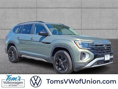 2025 Volkswagen Atlas 2.0T Peak Edition