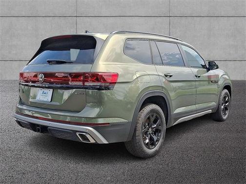 2025 Volkswagen Atlas 2.0T Peak Edition