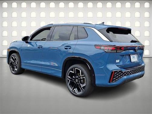 2026 Volkswagen Tiguan 2.0T SEL R-Line